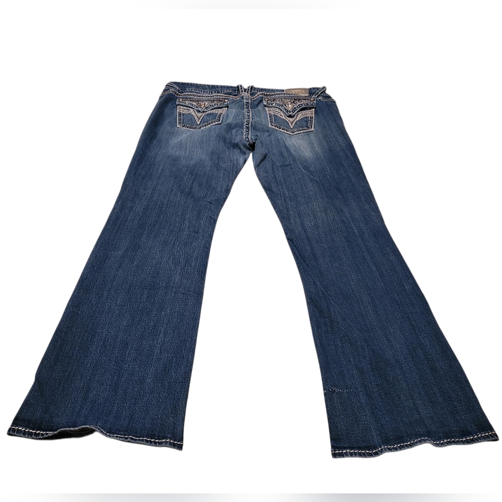 Women’s Vigoss The New York Bootcut Jean - Picture 6 of 6